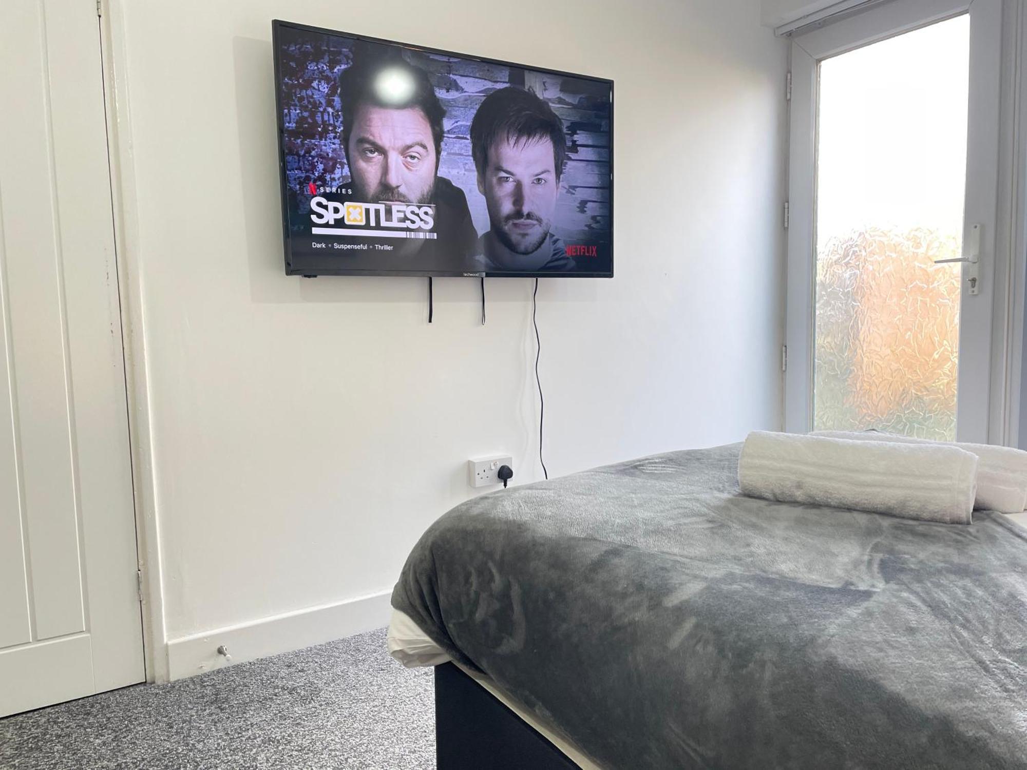 4 Bedroom 2 Bathroom Shared House - Near Bhx And Nec Birmingham Exterior foto